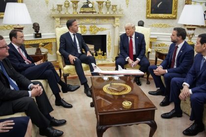 trumptan-rusyaya-yaptirim-tehdidi-50-gun-icinde-anlamli-bir-ateskes-yapilmazsa-yuzde-100-oraninda-ikincil-gumruk-vergilerini-devreye-sokacagiz