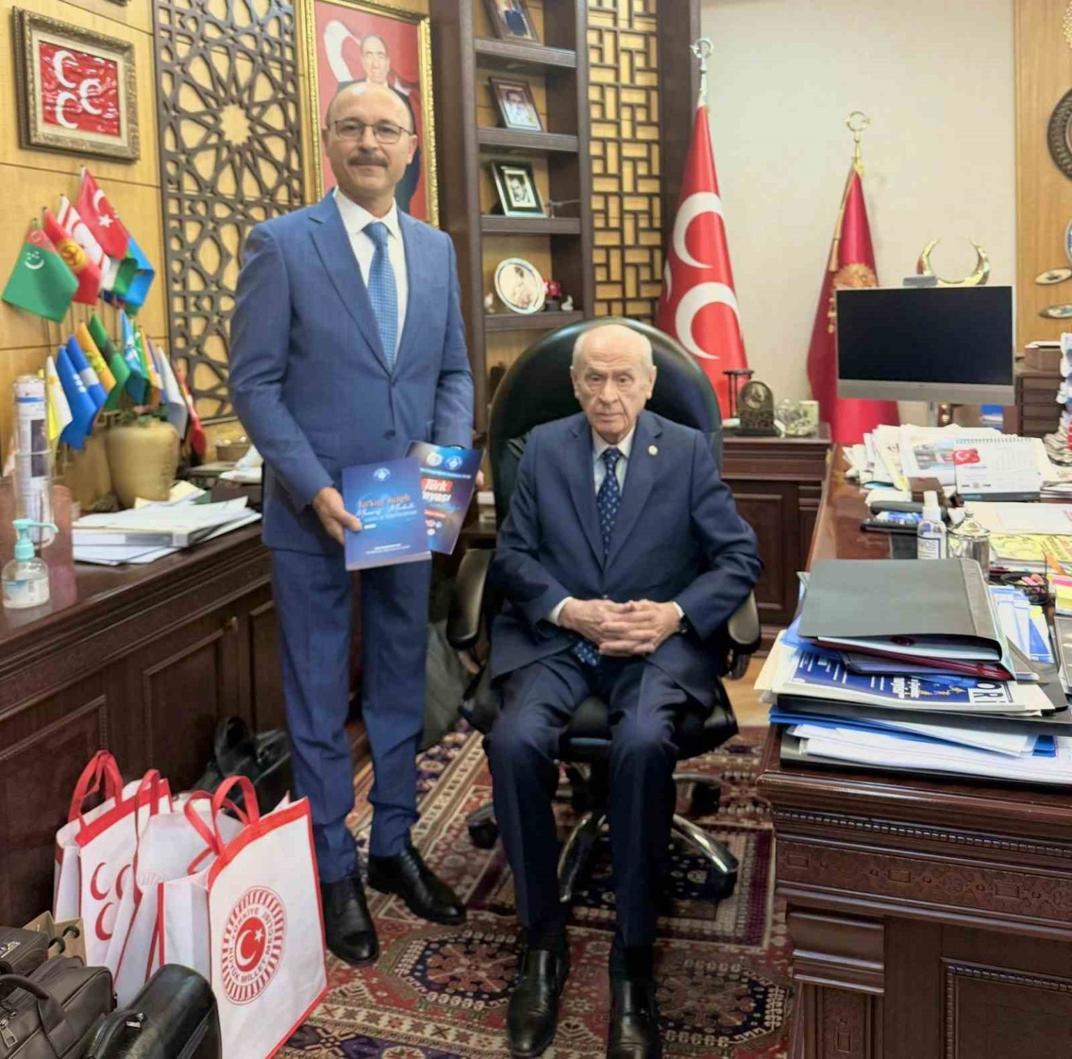 turk-egitim-sen-genel-baskani-talip-geylan-mhp-genel-baskani-bahceliyi-ziyaret-etti
