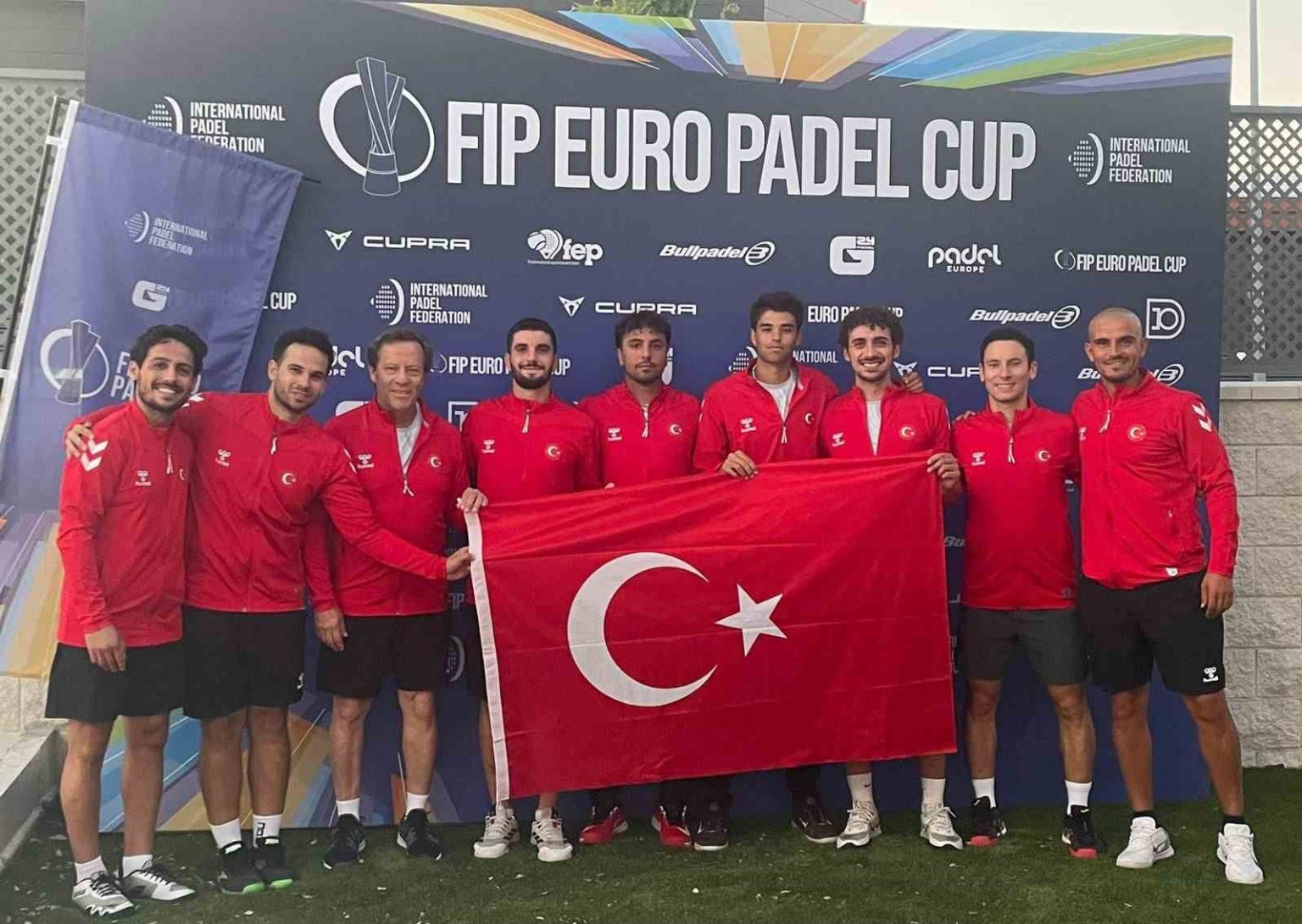 turkiye-padel-milli-takiminda-atdskdan-sporcu