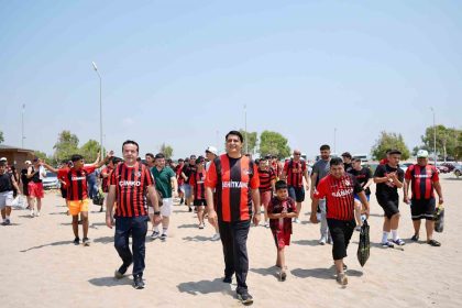 yilmazdan-gaziantep-fk-taraftarlarina-vefa-dolu-jest