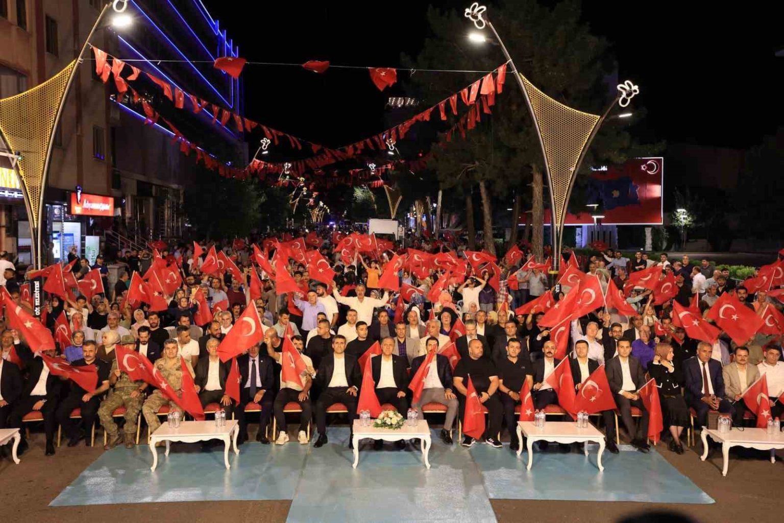 bingolde-15-temmuz-demokrasi-ve-milli-birlik-gunu