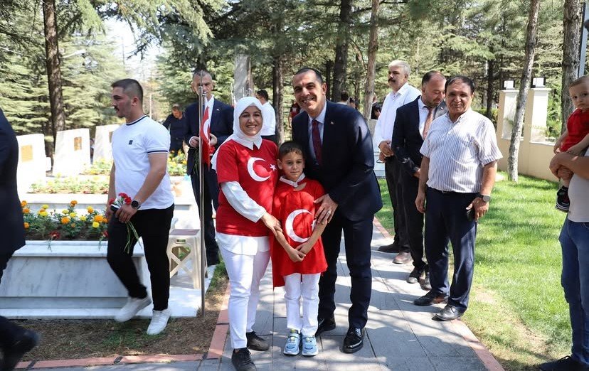 cankirida-15-temmuz-demokrasi-ve-milli-birlik-gununde-sehitler-anildi
