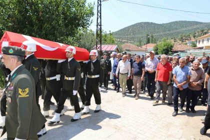 kore-gazisi-huseyin-yildirim-son-yolculuguna-ugurlandi
