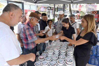 mersinde-20-bin-kisiye-asure-ikram-edildi