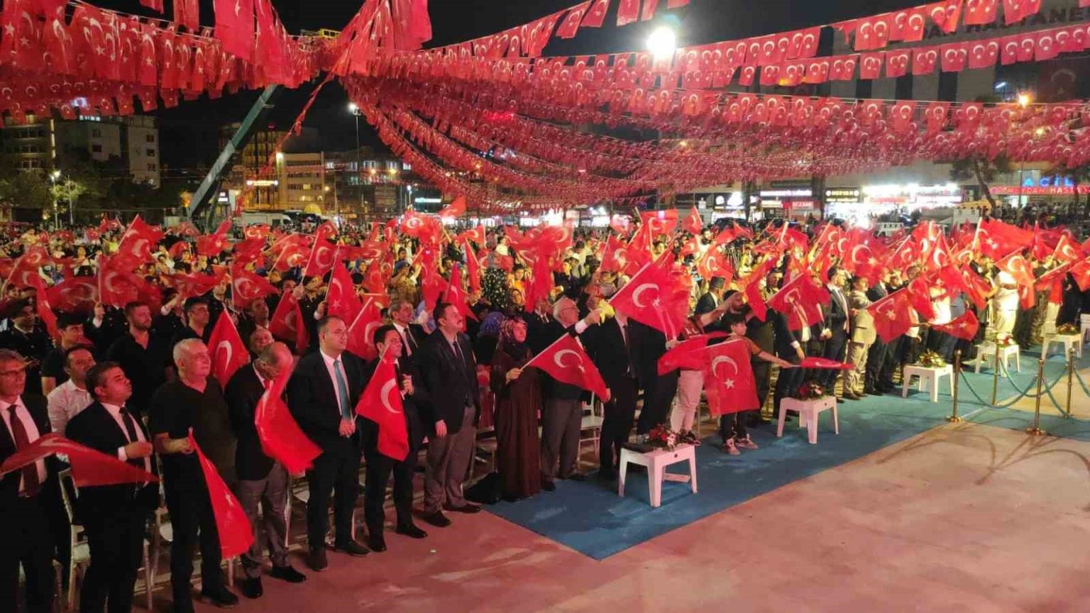 sanliurfada-15-temmuz-ruhu-diri-tutuldu