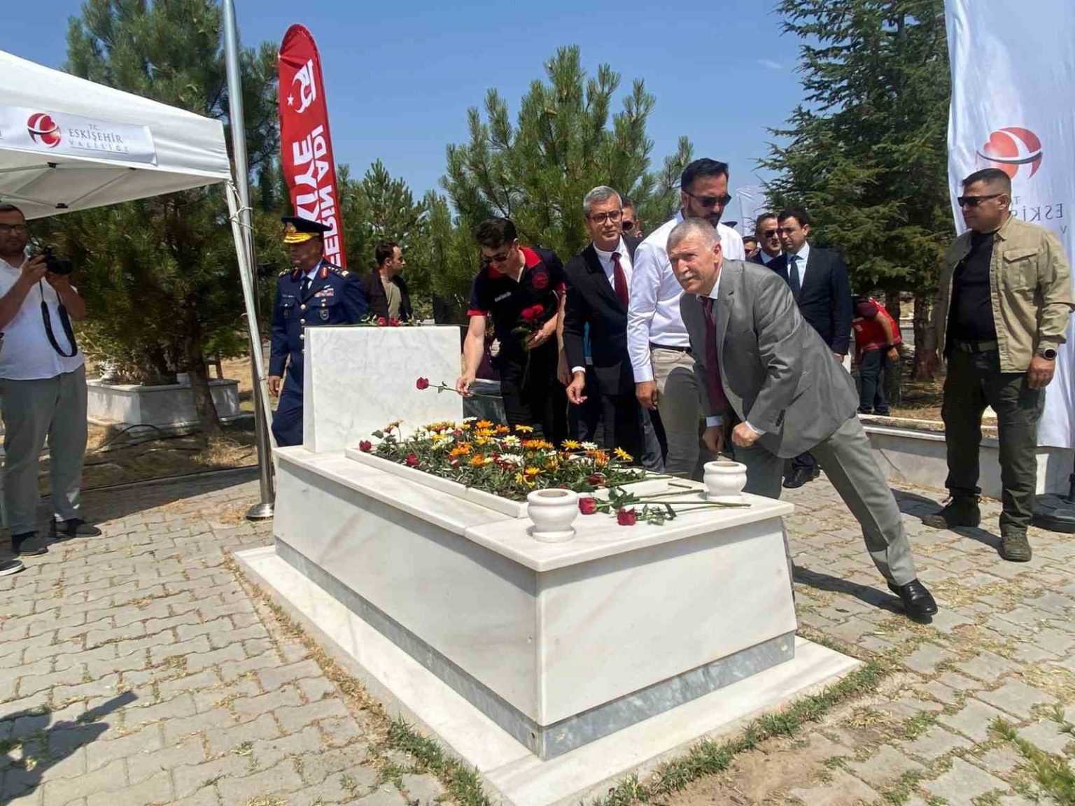 sehit-fatih-dalgic-kabri-basinda-dualarla-anildi