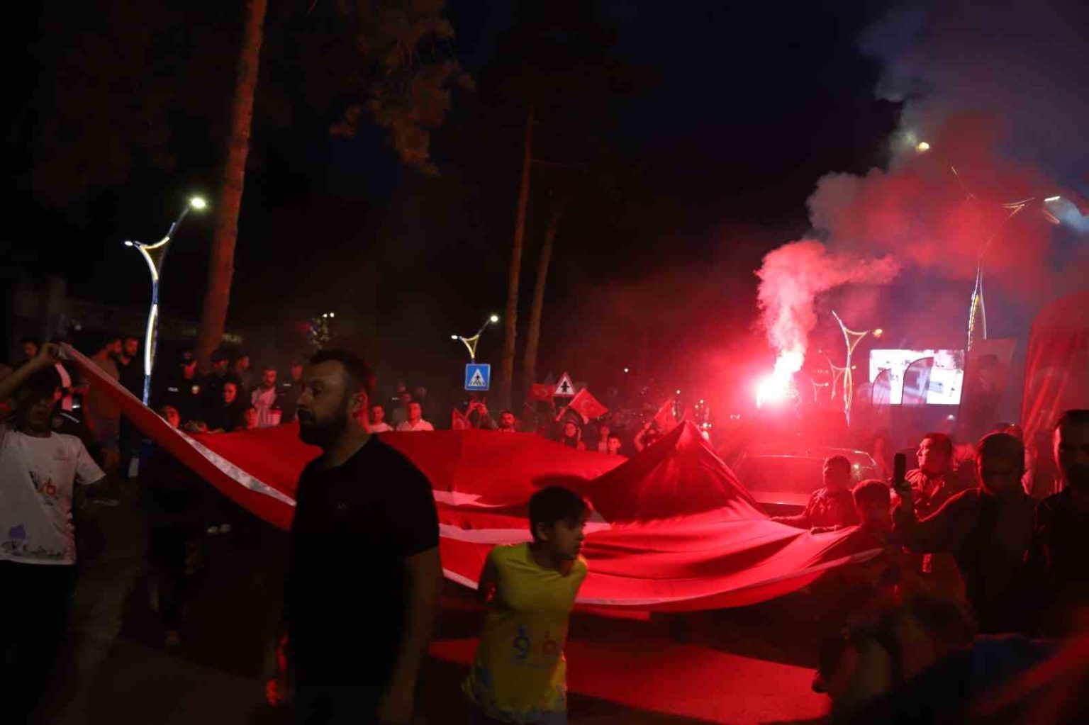 tatvanda-15-temmuz-demokrasi-ve-milli-birlik-gunu-etkinlikleri-duzenlendi