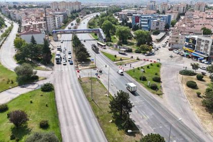tepebasi-kavsagi-kapatildi-kent-ici-toplu-tasima-guzergahlari-degisti