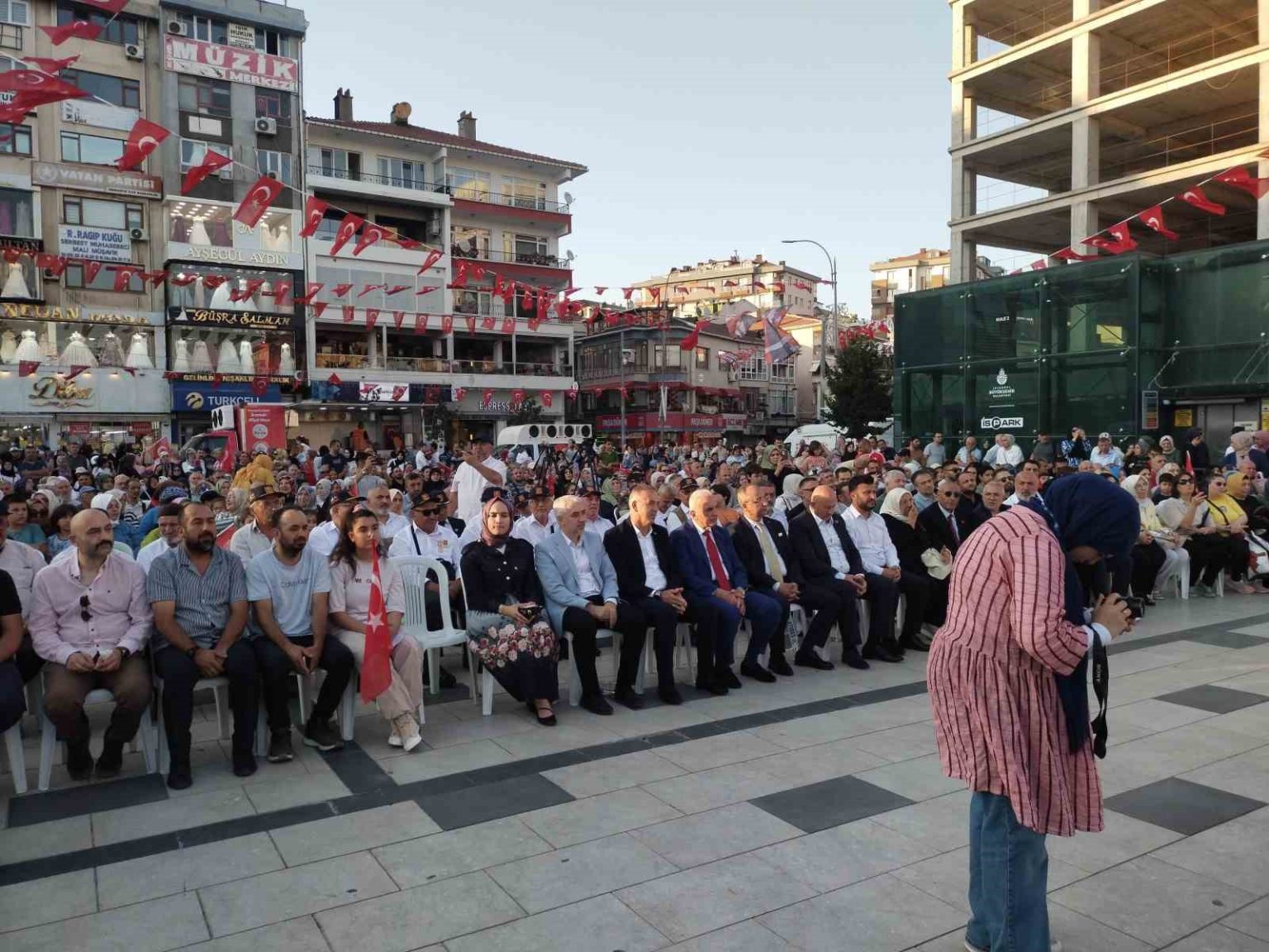 umraniye-belediyesinden-15-temmuzun-9-yildonumune-ozel-etkinlik