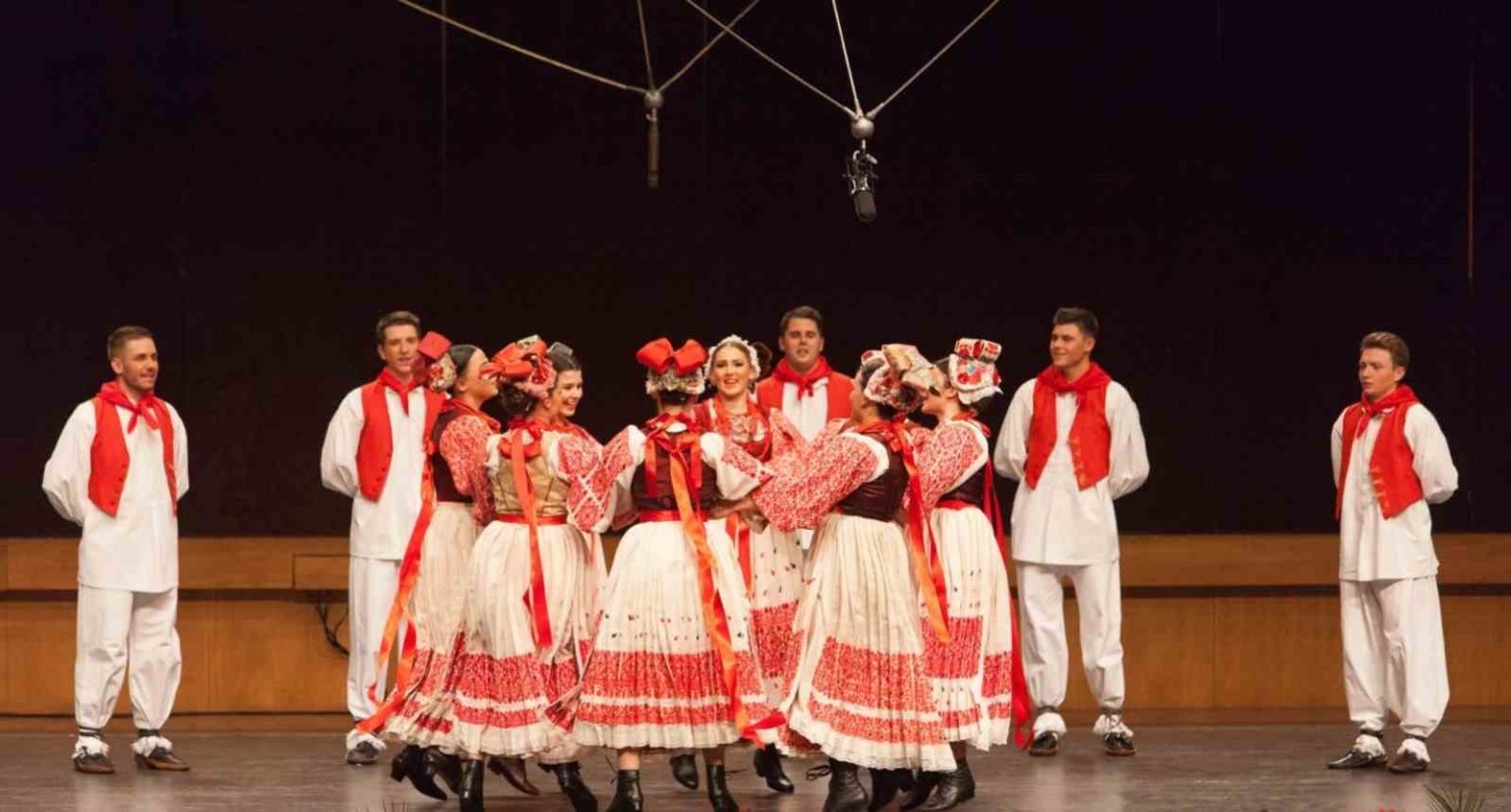 35-uluslararasi-halk-oyunlari-festivali-basliyor