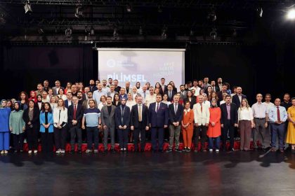 ataturk-universitesinde-bilimsel-tesvik-toreni-duzenlendi
