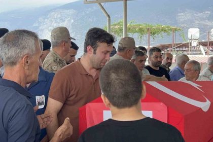 baba-olduktan-3-gun-sonra-kalp-krizi-geciren-uzman-cavus-hayatini-kaybetti