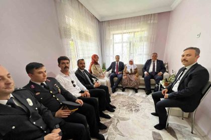 bozkirda-15-temmuz-gazisi-albay-aziz-yilmazin-ailesine-ziyaret