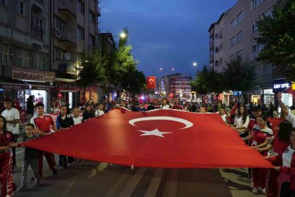 burdurda-15-temmuz-kortej-yuruyusu-ve-anma-programi