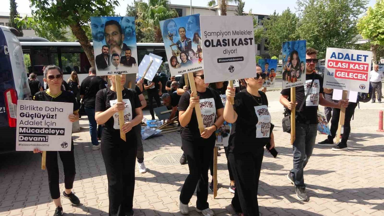 grand-isias-otelin-kamu-gorevlileri-davasi-yeniden-basladi