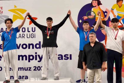 taekwondoda-elazig-sporculari-turkiye-3uncusu-oldu