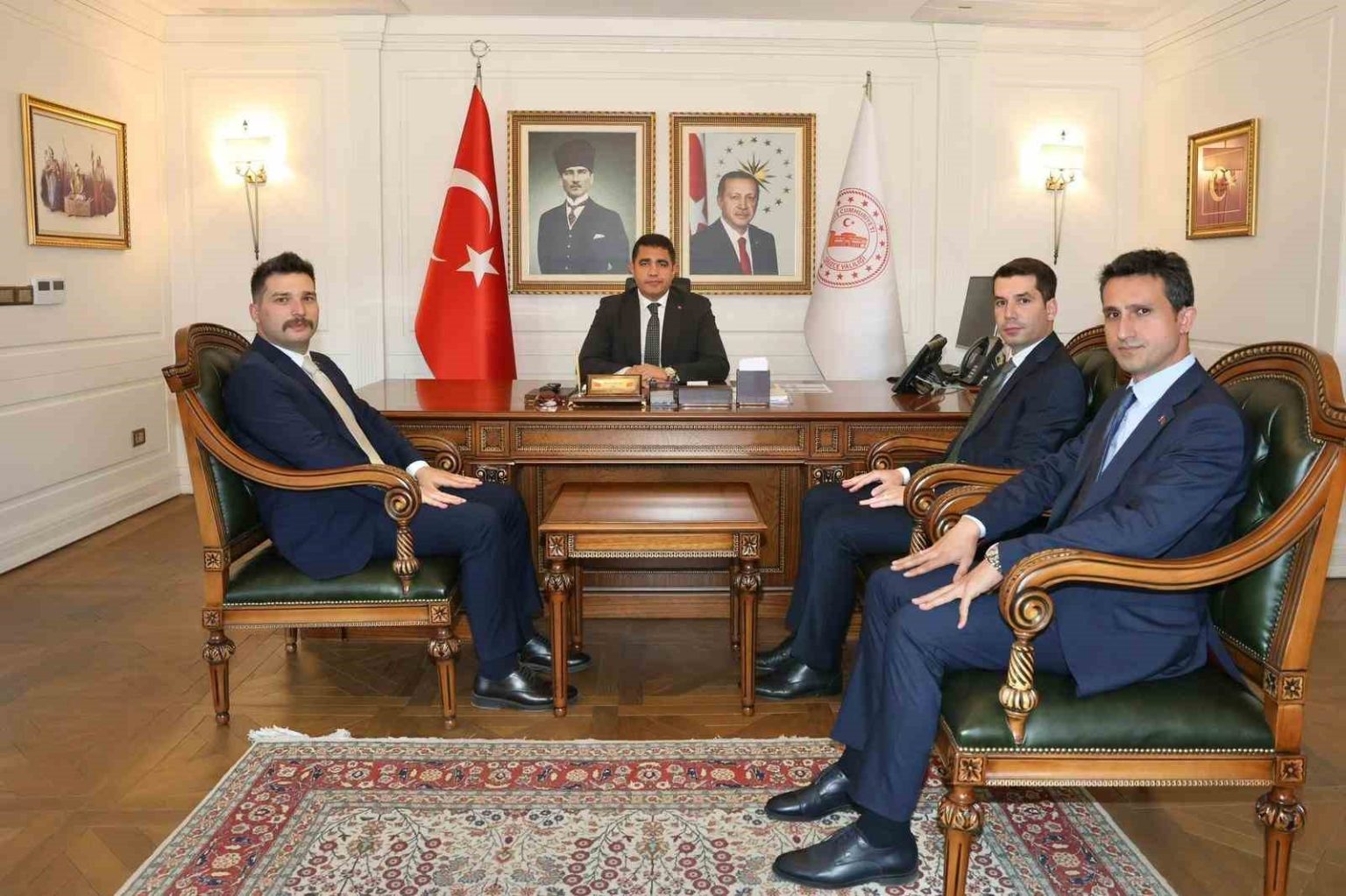 vali-aslan-kaymakam-adaylarini-agirladi