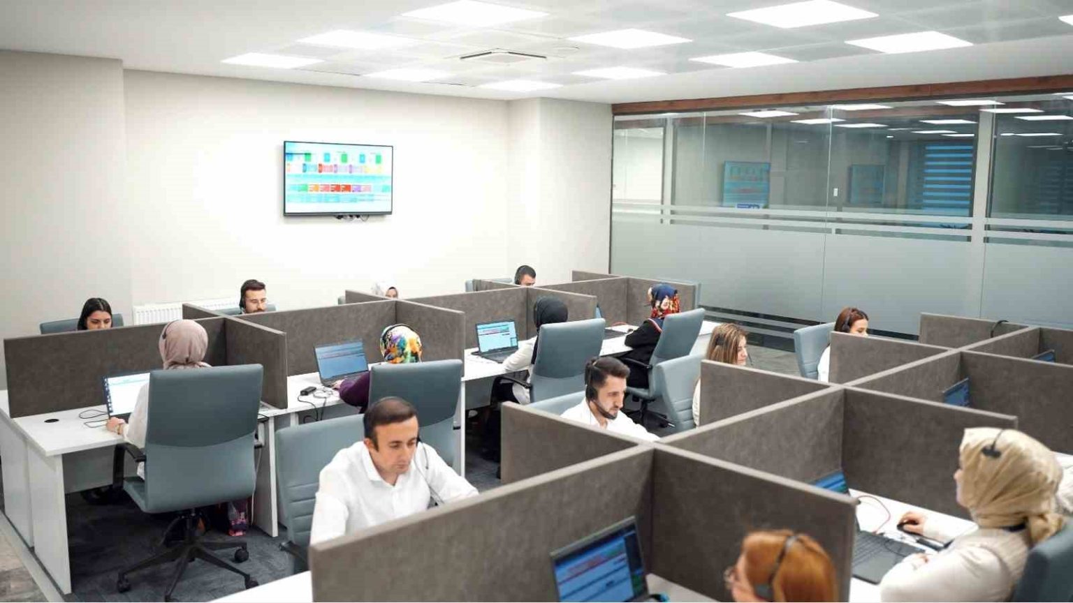 aras-edas-bagimsiz-arastirmada-elektrik-dagitim-sektorunun-en-bilinen-elektrik-dagitim-sirketi-oldu