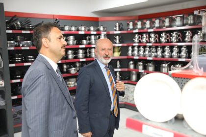 baskan-colakbayrakdar-kocasinan-turkiyede-sosyal-belediyeciligin-yonunu-belirliyor