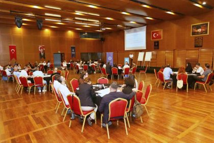 buyuksehirden-bursa-kent-mobilyalari-tasarim-calistayi