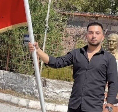 denize-atlayarak-basini-kuma-carpan-genc-hayatini-kaybetti