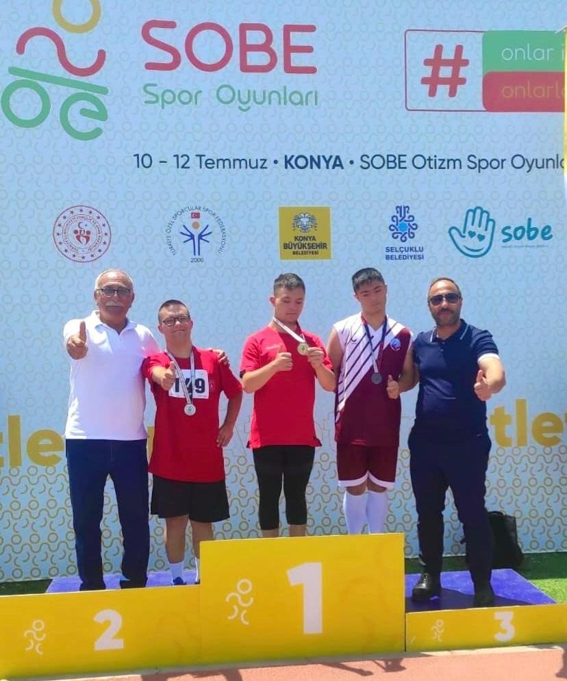 elazigli-ozel-sporcu-omer-aydemirden-turkiye-ucunculugu