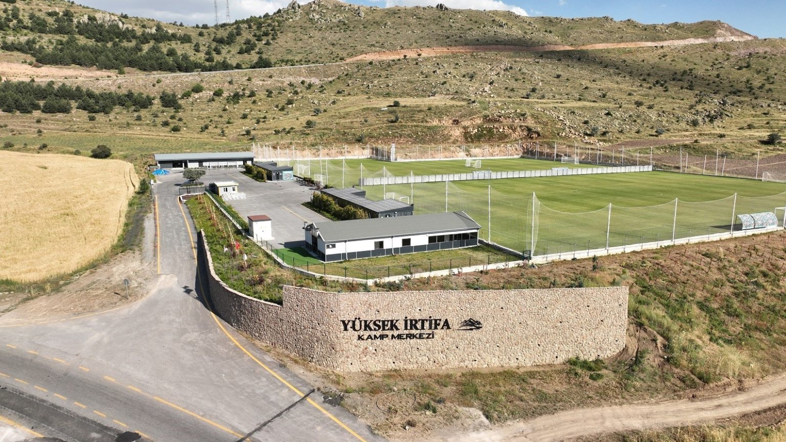 erciyes-yuksek-irtifa-kamp-merkezi-turkiyeye-ornek-oluyor
