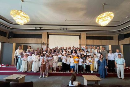 kutahyada-orgun-egitimle-birlikte-hafizlik-projesi-ogrencileri-odullendirildi