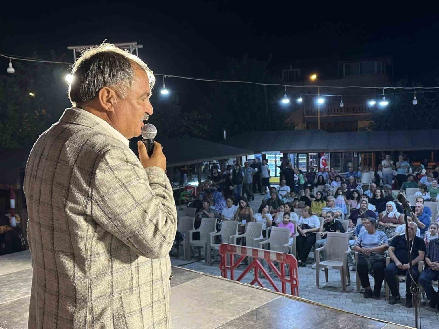 5-ulkenin-halk-danslari-ve-ezgileri-beyagacta-yankilandi