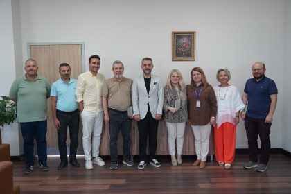 bilecik-egitim-ve-arastirma-hastanesinde-emeklilige-veda-toreni