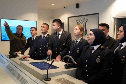 gelecegin-denizcileri-mesleki-disiplinle-yetistiriliyor
