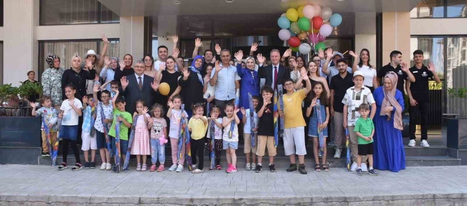 kanser-tedavisini-basariyla-tamamlayan-cocuklara-moral-yemegi