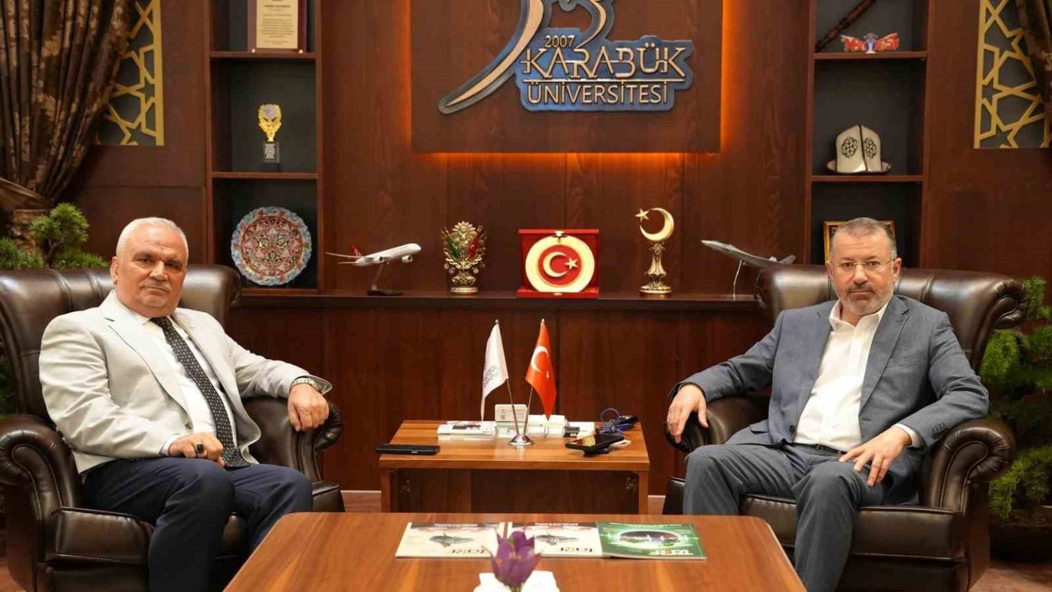 karabuk-il-muftusu-erhundan-rektor-kirisika-ziyaret