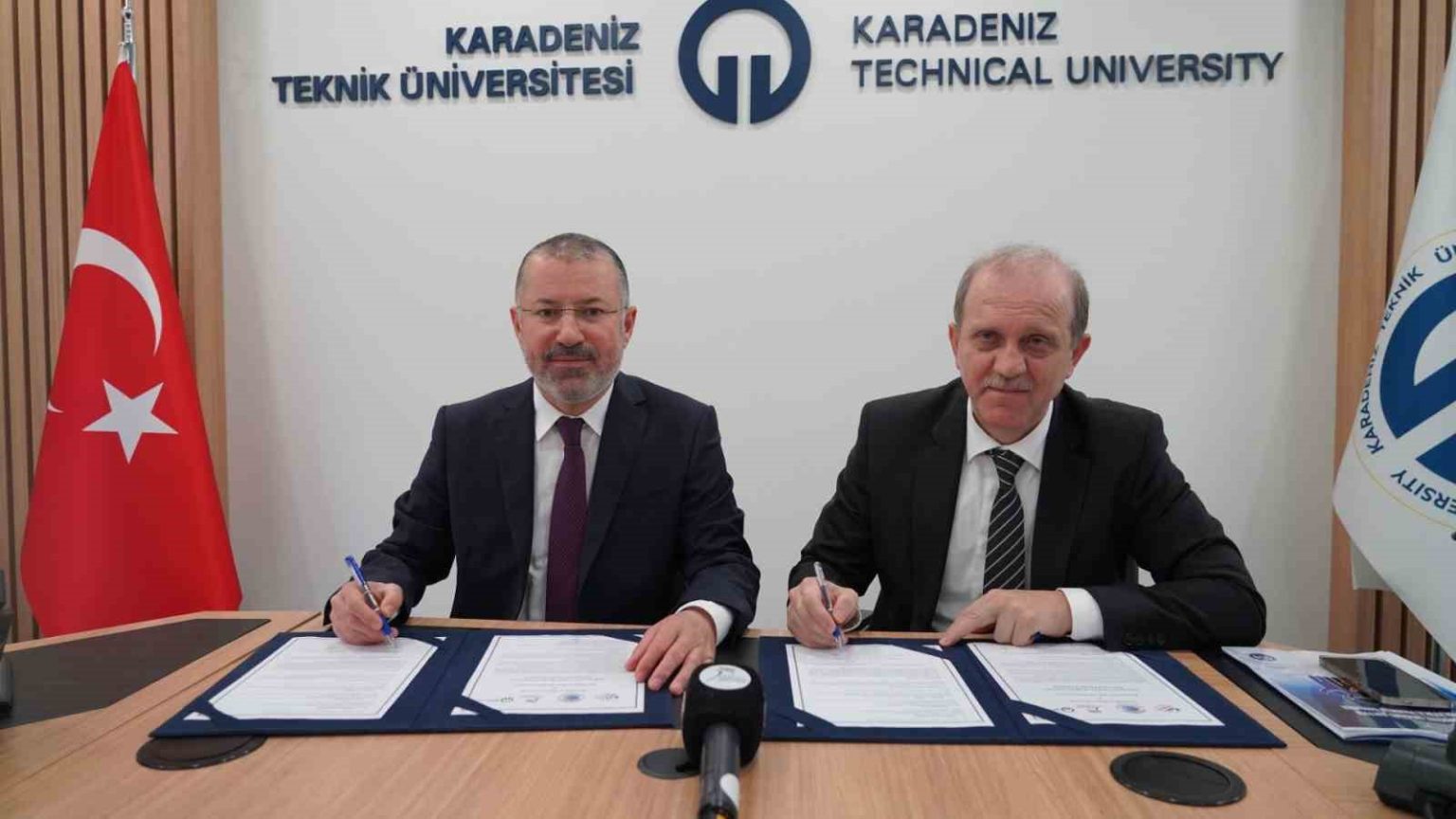kbu-ile-karadeniz-teknik-universitesi-arasinda-is-birligi-protokolleri-imzalandi