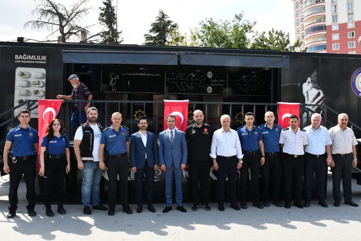 kuluda-en-iyi-narkotik-polisi-anne-semineri