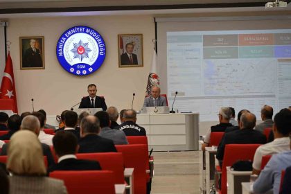 manisada-2025-yili-kamu-yatirimlari-degerlendirildi