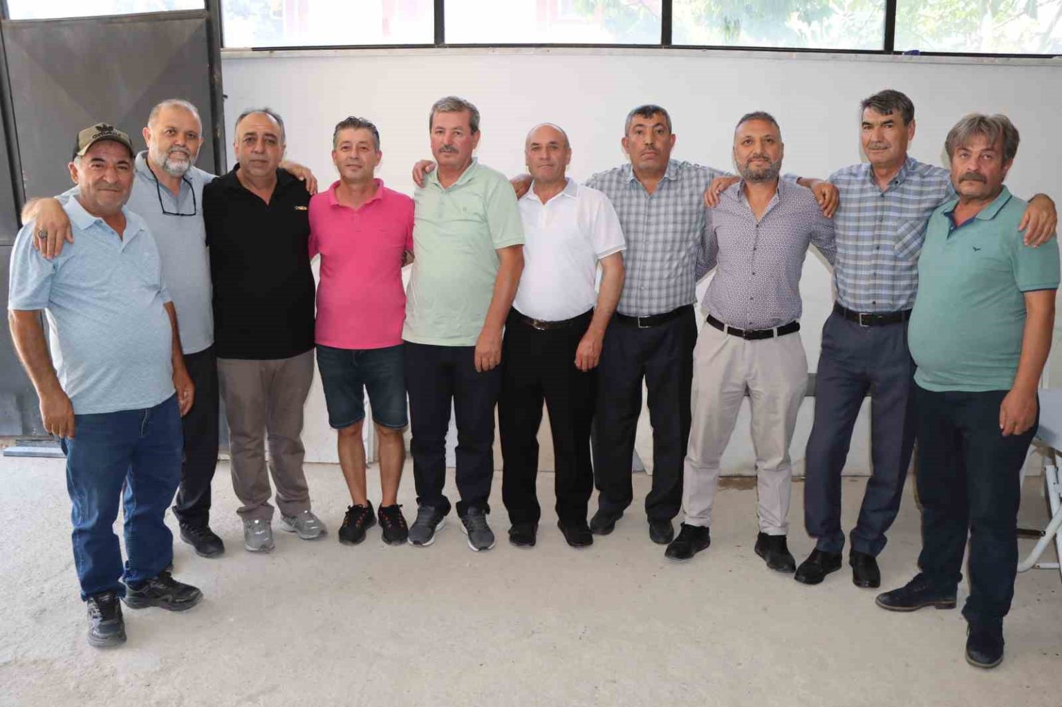 ozel-37-yil-onceki-askerlik-arkadasliklarini-surduruyorlar