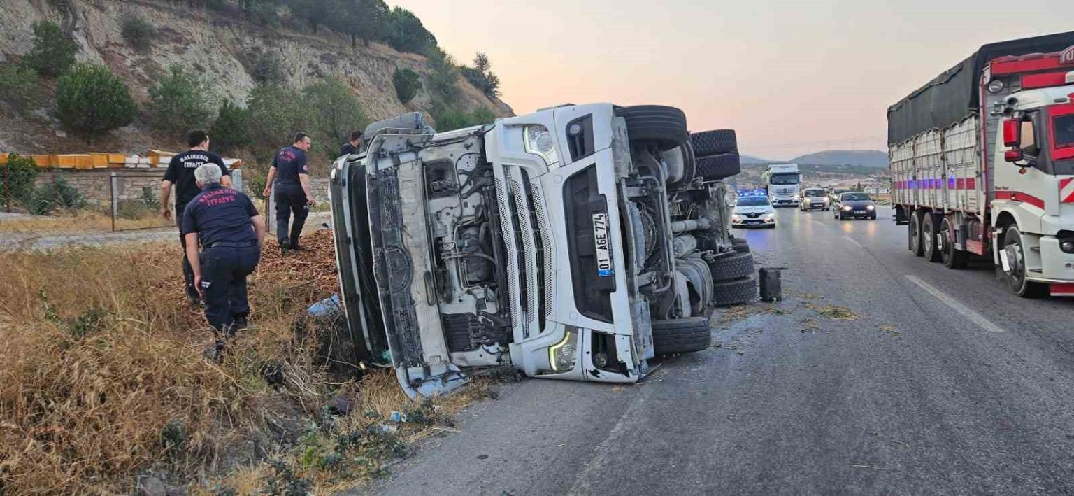 susurluk-balikesir-yolunda-trafik-kazasi