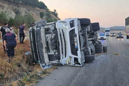 susurluk-balikesir-yolunda-trafik-kazasi