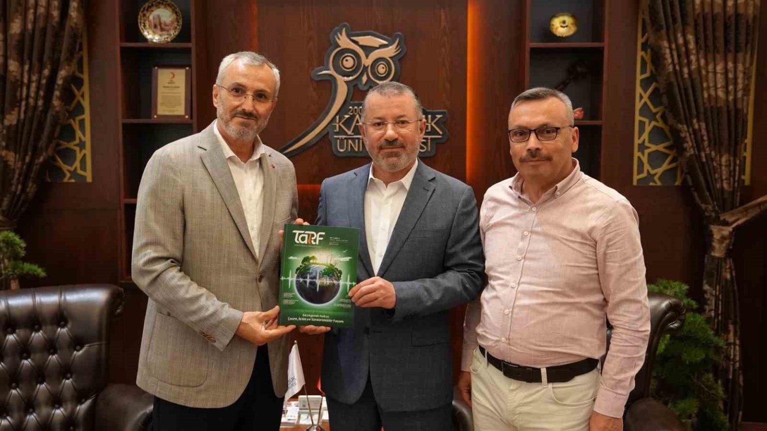 tarf-dergisi-ile-verenel-derneginden-rektor-kirisika-ziyaret