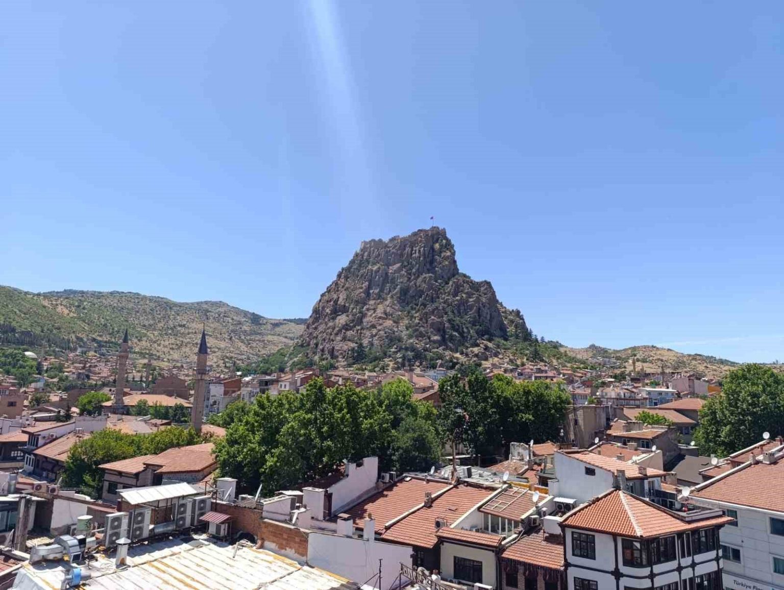afyonkarahisar-valiliginden-sicak-hava-uyarisi