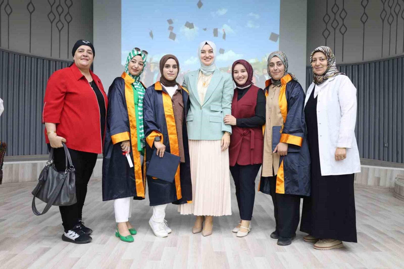 agrida-anne-akademisi-mezuniyet-toreni-duzenlendi