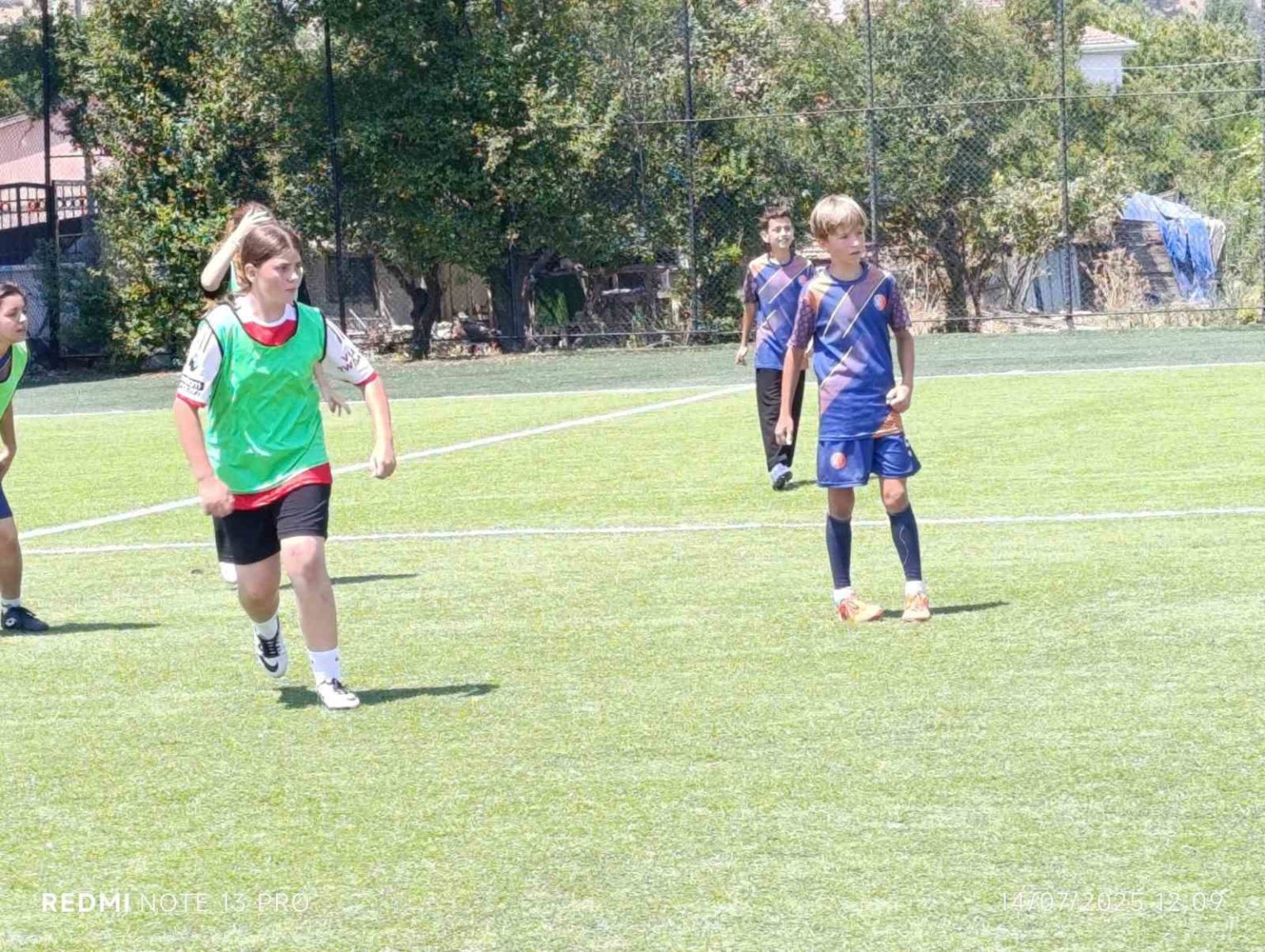 bozuyukte-kizlar-ve-erkekler-futbol-turnuvasi-sona-erdi