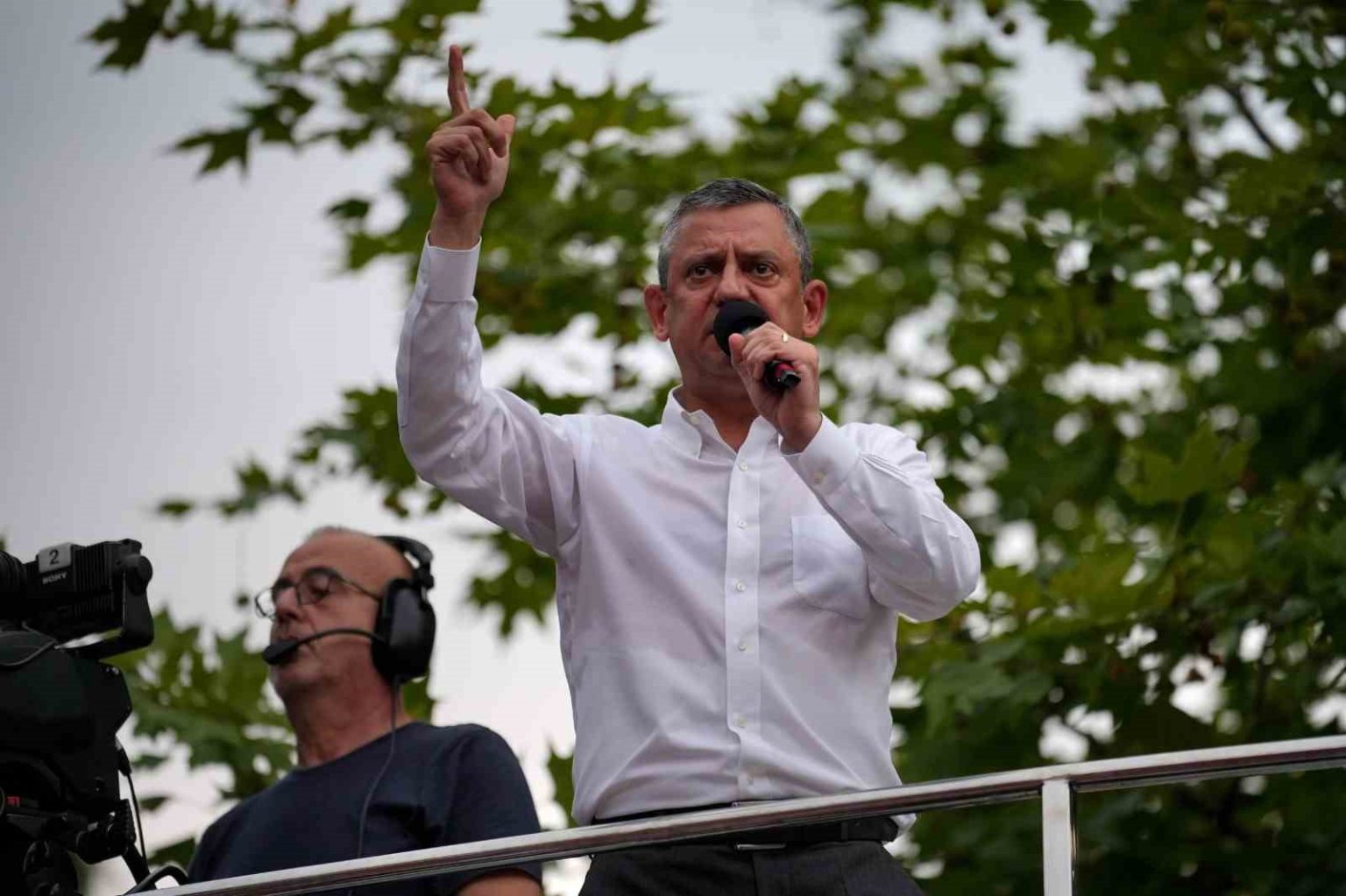 chp-genel-baskani-ozel-findikta-250-liranin-altindaki-bir-taban-fiyat-olumdur-zulumdur