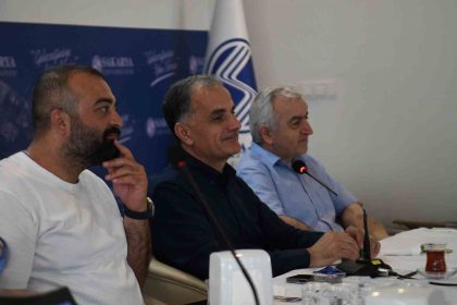 rektor-hamza-al-uluslararasi-ogrencilerle-bir-araya-geldi