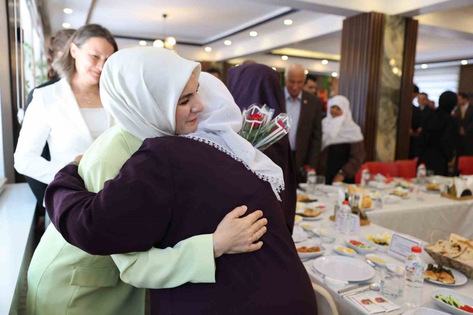 bakan-goktas-sehit-ve-gazilerimizle-bu-yolda-yurumek-ve-bu-sureci-beraber-insa-etmekten-memnuniyet-duyuyoruz
