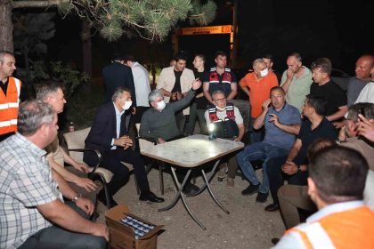 baskan-alemdar-yangini-en-kisa-sure-icinde-sondurmek-icin-calisiyoruz
