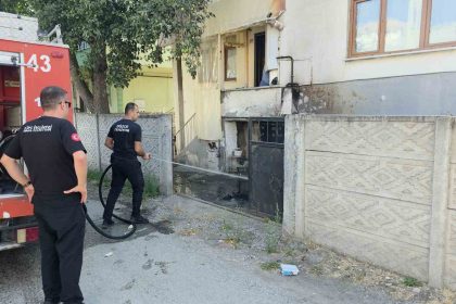 devriye-atan-polislerin-fark-ettigi-yangin-kisa-surede-sonduruldu