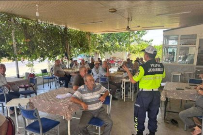 efelerde-motosiklet-suruculerine-kask-ve-guvenli-surus-egitimi