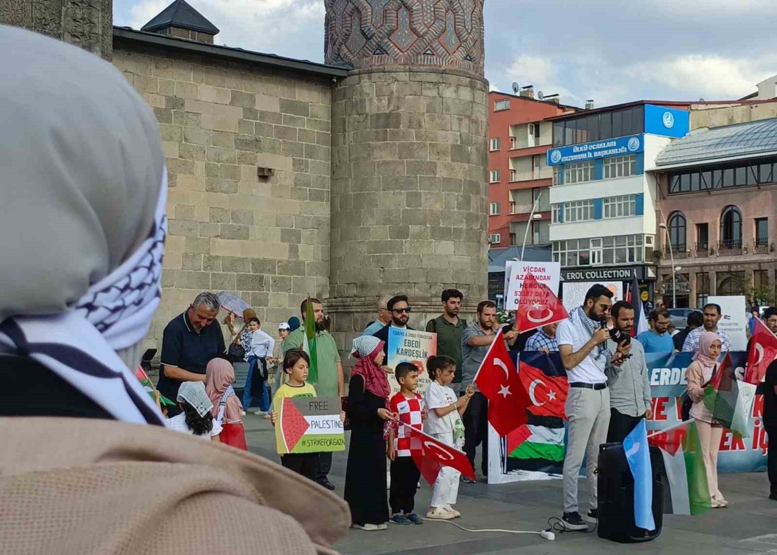 erzurumda-88-haftadir-kesintisiz-suren-sessiz-yuruyus